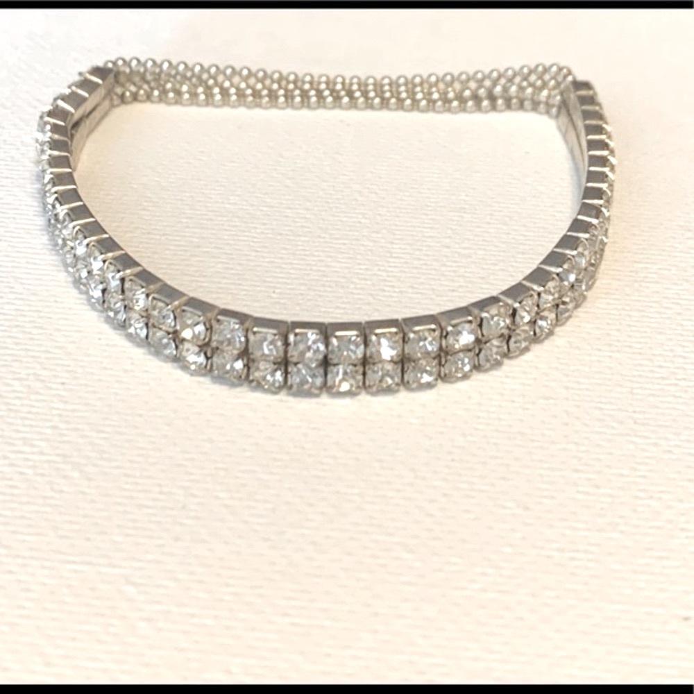 2 Rhinestone Stretch Bracelets. - Picture 4 of 7